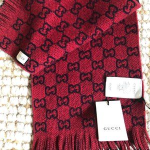 Never Worn Gucci Scarf With Tag